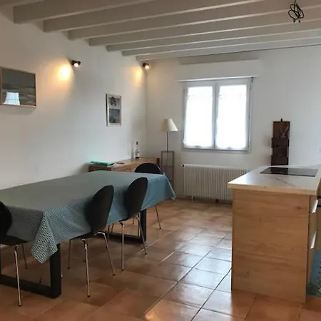 別荘 Grande Maison Avec Patio Proche Et Centre *